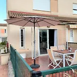 Residencial Nova Oropesa Ref 016 דירה *