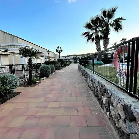 Residencial Nova Oropesa Ref 016 דירה *