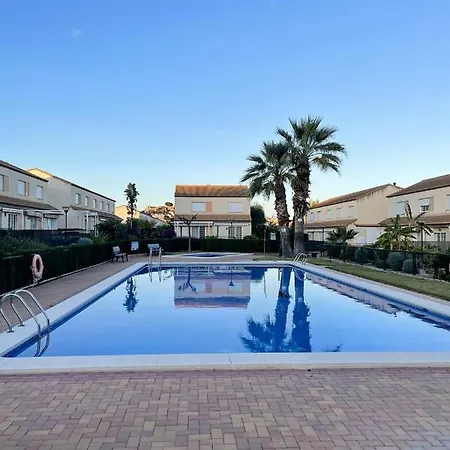 Residencial Nova Oropesa Ref 016 דירה אורופסה דל מר