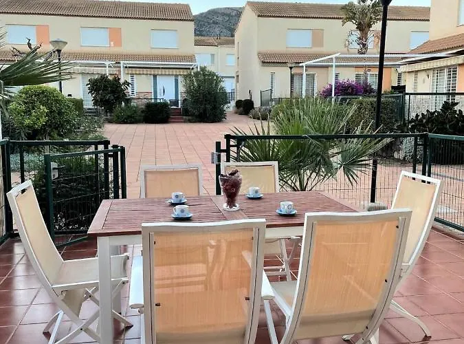 شقة Residencial Nova Oropesa Ref 016