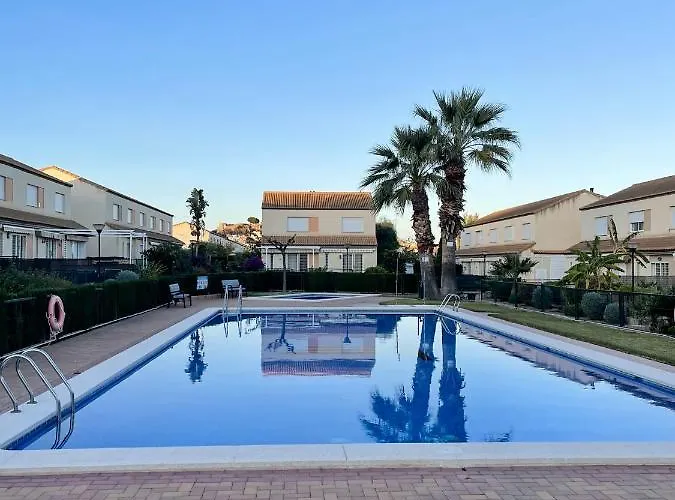 Residencial Nova Oropesa Ref 016 شقة أوروبيسا ذيل مار